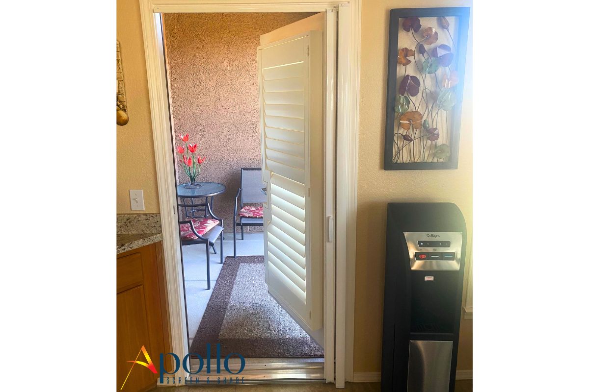 Interior Single Retractable- Litchfield_AZ (2).jpg